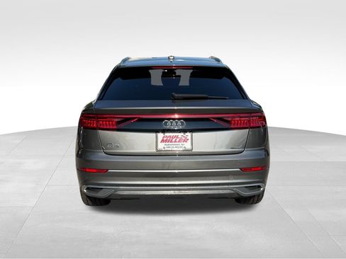 Used 2022 Audi Q8 Premium w/ Convenience Package AWD/4WD image 8