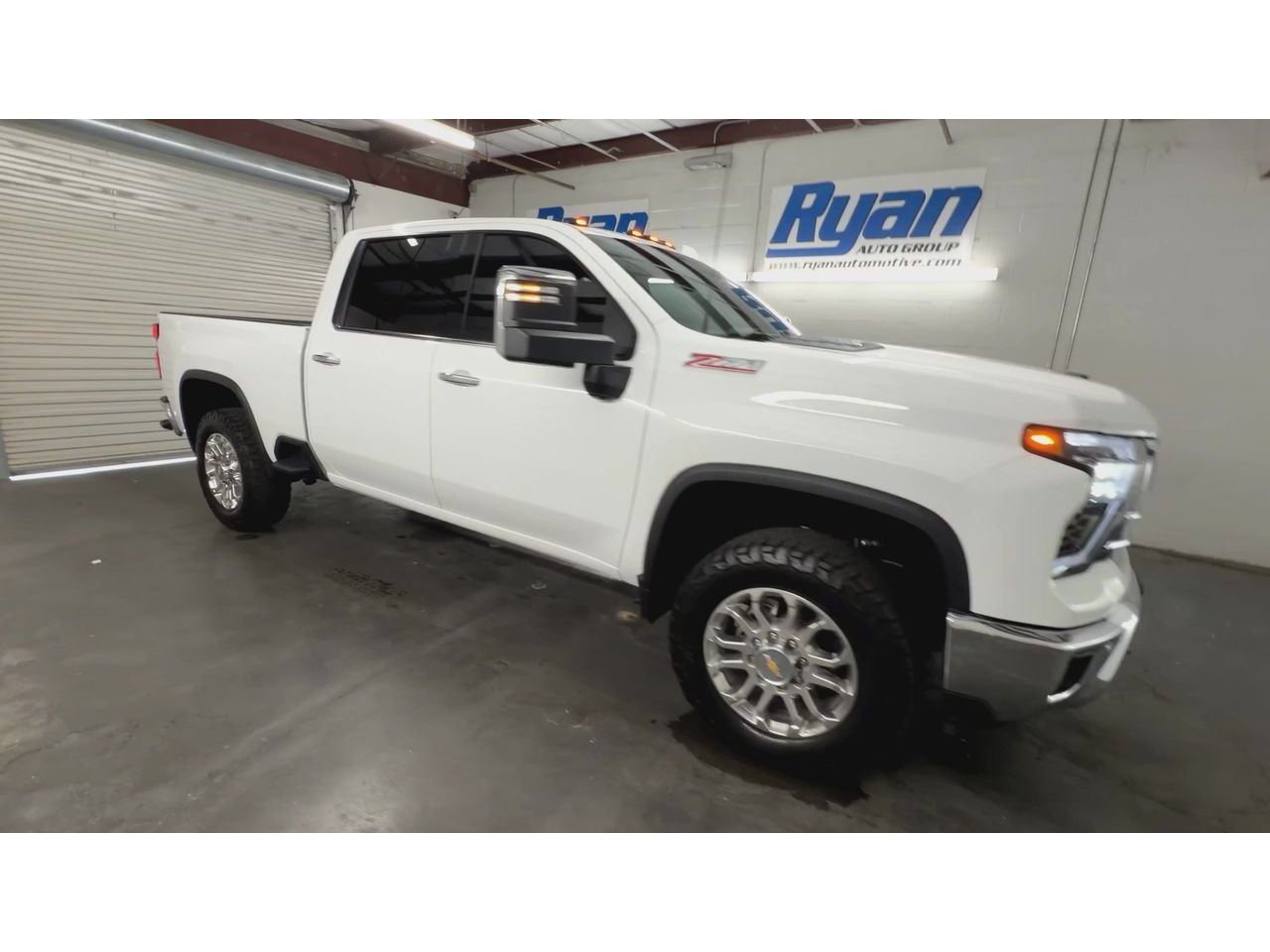 Certified 2025 Chevrolet Silverado 2500 LTZ w/ LTZ Premium Texas Edition AWD/4WD image 2