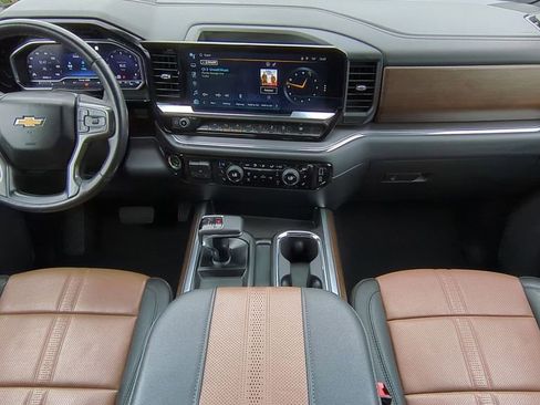 Used 2023 Chevrolet Silverado 1500 High Country w/ Z71 Off-Road Package image 15