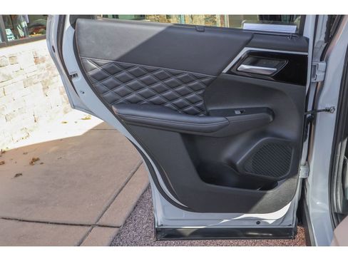 Used 2023 Mitsubishi Outlander SEL 40th Anniversary image 16