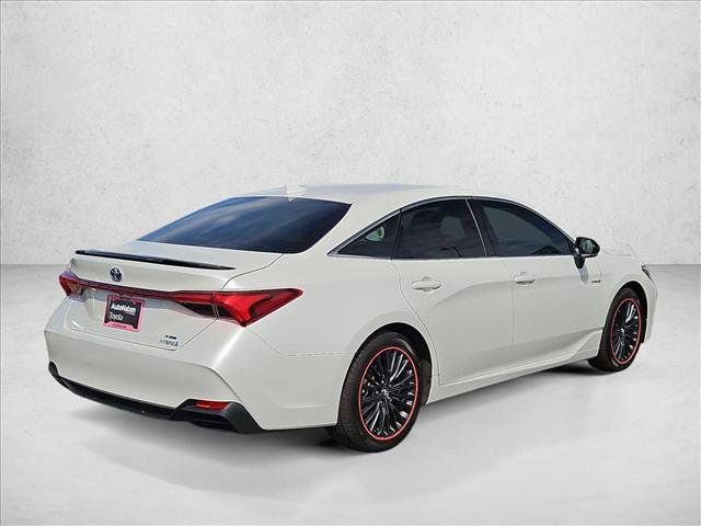 Used 2019 Toyota Avalon XSE FWD image 5