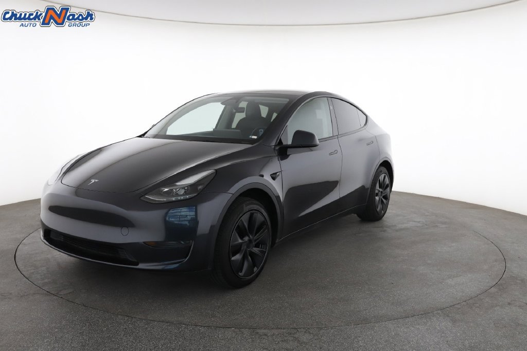 Used 2024 Tesla Model Y 2WD image 5