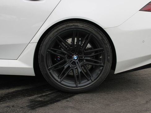 Used 2026 BMW M5 w/ Carbon Package AWD/4WD image 7