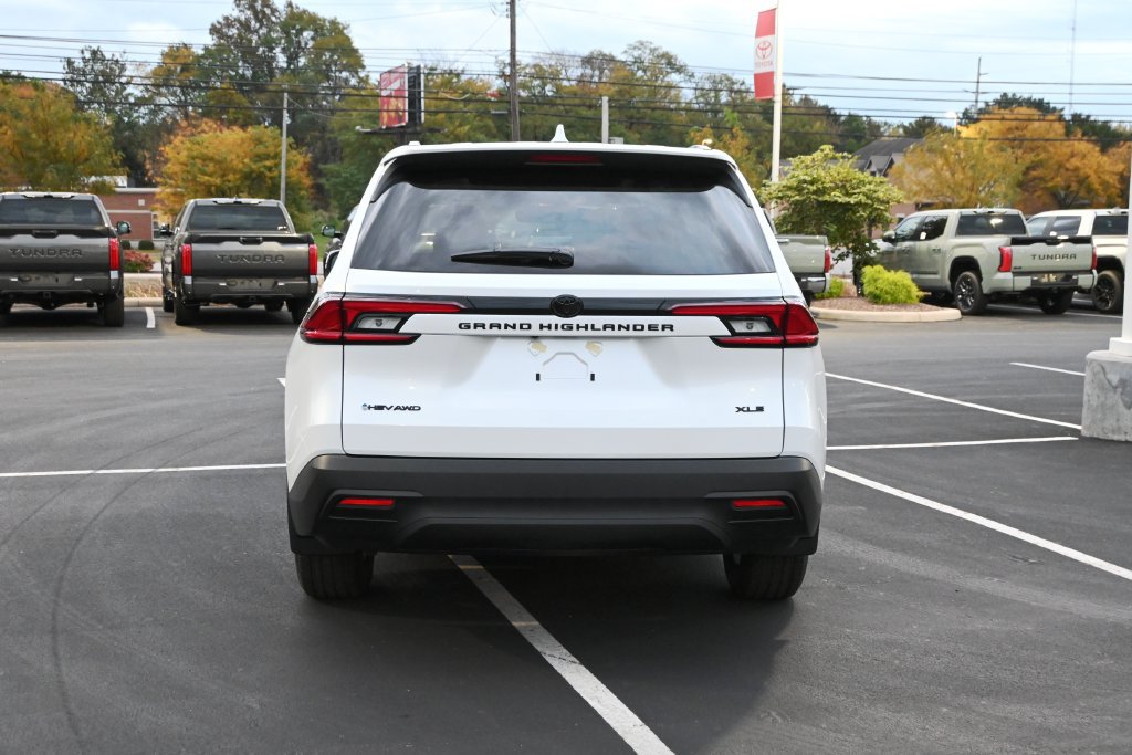 New 2026 Toyota Grand Highlander AWD Hybrid image 6