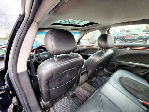 Used 2009 Buick Lucerne Super image 16