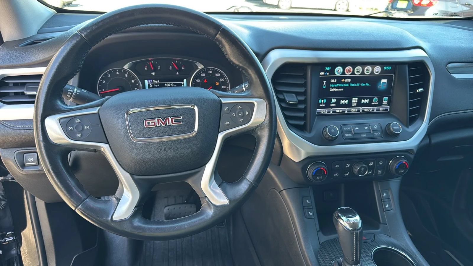 Used 2019 GMC Acadia SLT FWD image 13
