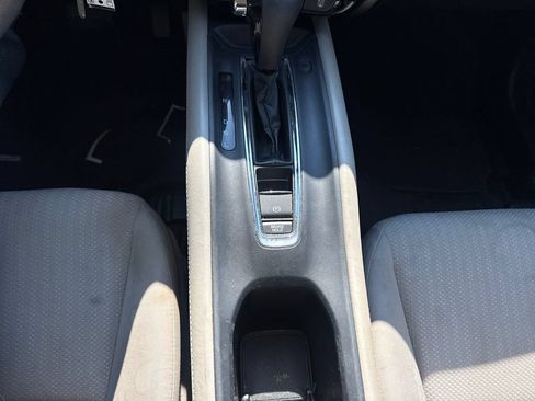 Used 2016 Honda HR-V LX image 23