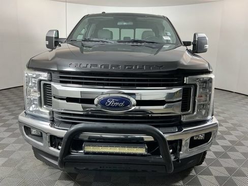 Used 2017 Ford F350 XLT w/ XLT Premium Package AWD/4WD image 2