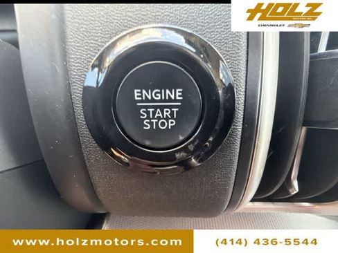 Used 2025 Ford Expedition Active AWD/4WD image 17