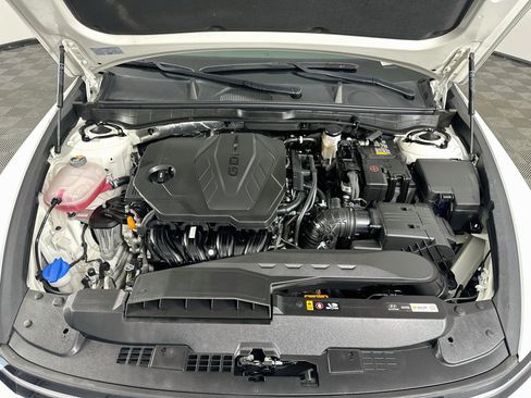 Used 2025 Hyundai Sonata SEL FWD image 33