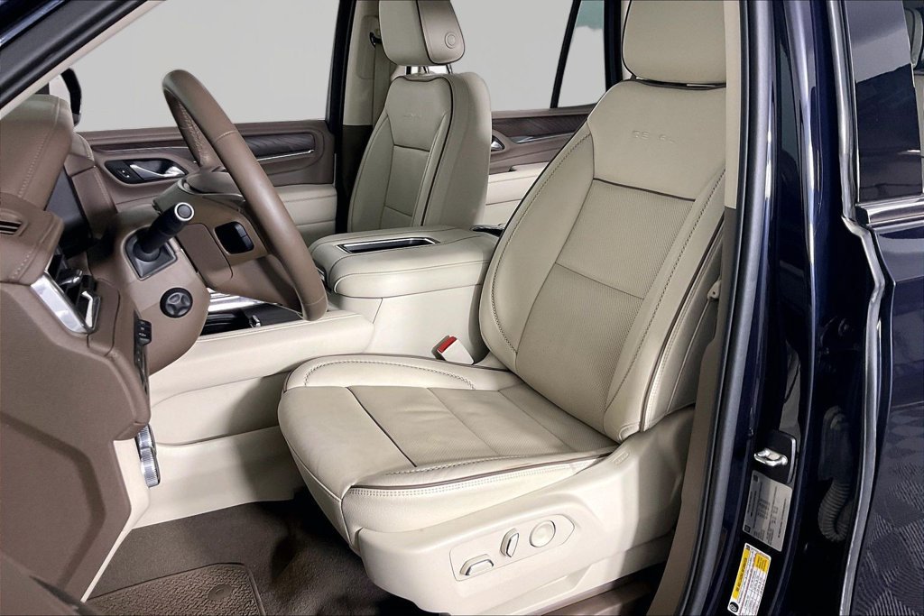 Certified 2023 GMC Yukon Denali AWD/4WD image 19