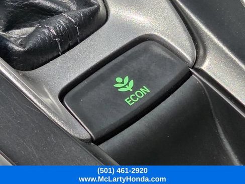 Used 2018 Honda Accord EX image 31