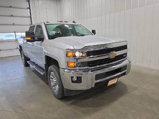 Used 2016 Chevrolet Silverado 3500 LT w/ LT Convenience Package AWD/4WD image 2