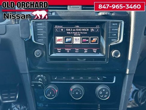 Used 2015 Volkswagen GTI SE w/ Lighting Package (SEL) FWD image 16