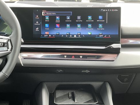 Certified 2025 BMW i5 eDrive40i w/ Premium Package RWD image 16