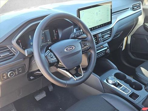 New 2026 Ford Escape SE image 3
