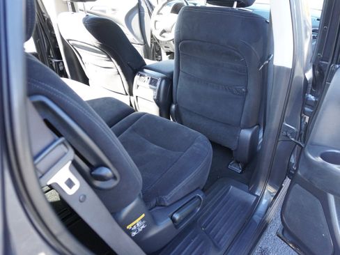 Used 2013 Nissan Pathfinder SV image 29