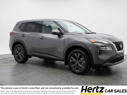 Used 2025 Nissan Rogue SV FWD image 1