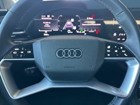 Used 2025 Audi Q5 Premium AWD/4WD image 24
