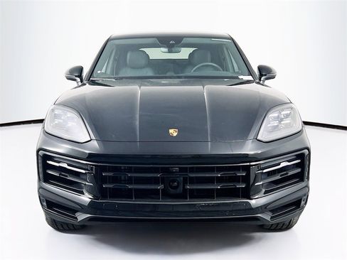 New 2026 Porsche Cayenne Base image 6