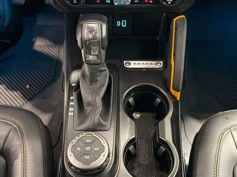 Used 2023 Ford Bronco Badlands w/ Sasquatch Package image 15