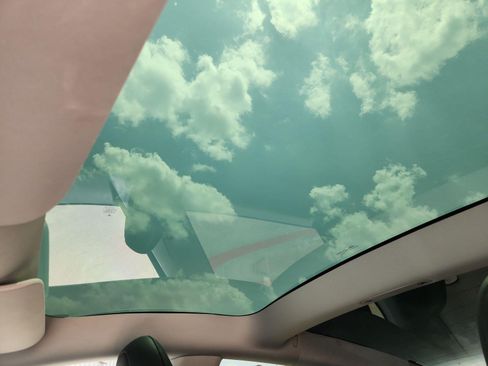 Used 2023 Tesla Model 3 Standard Range RWD image 18