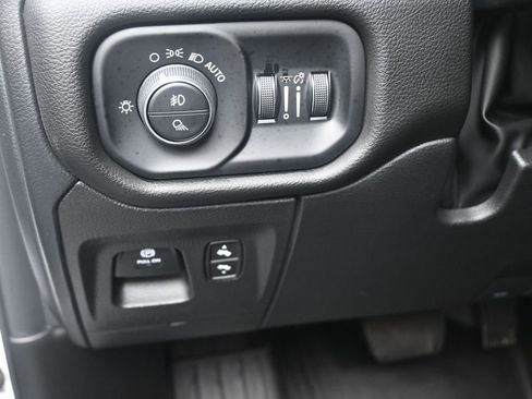 Used 2025 RAM 1500 Lone Star image 21