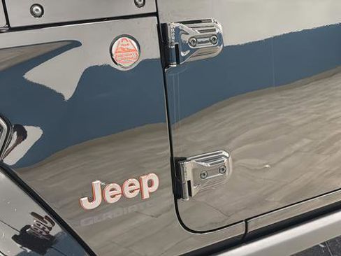 Used 2021 Jeep Gladiator Mojave image 42