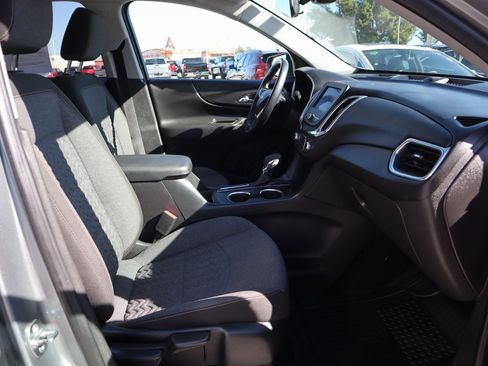 Used 2024 Chevrolet Equinox LT image 11