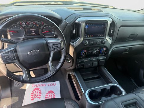 Used 2021 Chevrolet Silverado 1500 LT Trail Boss w/ Convenience Package II AWD/4WD image 15