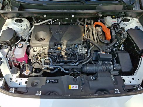 Used 2025 Toyota RAV4 XLE AWD/4WD image 27