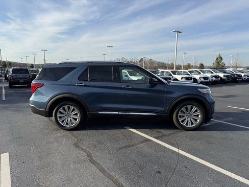 Used 2020 Ford Explorer Limited w/ Class III Trailer Tow Package image 9