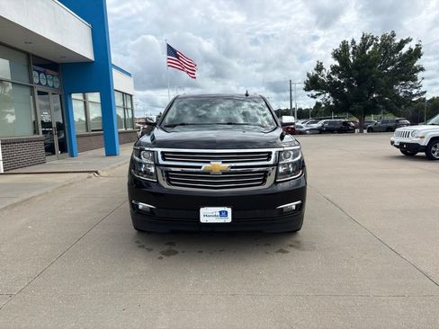 Used 2016 Chevrolet Suburban LTZ AWD/4WD image 2