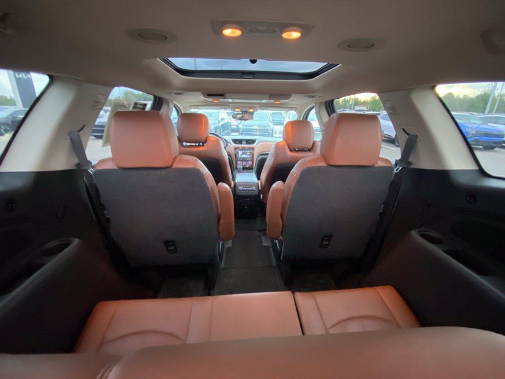 Used 2015 Chevrolet Traverse LTZ AWD/4WD image 24