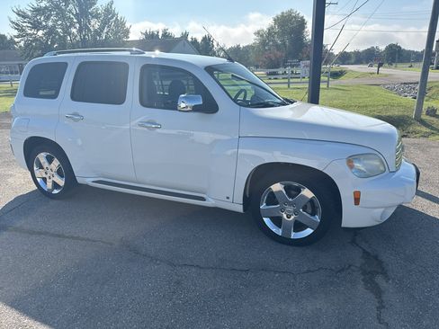 Used 2008 Chevrolet HHR LT w/ LT Preferred Equipment Group FWD image 2