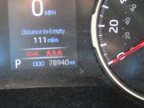 Used 2022 Toyota RAV4 XLE image 30