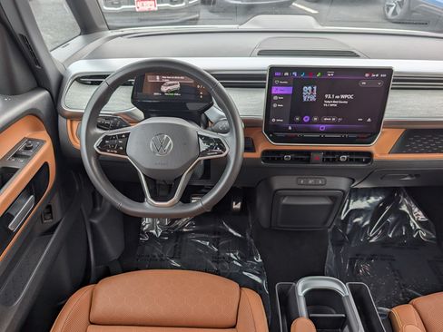 Used 2025 Volkswagen ID. Buzz Pro S Plus w/ Cupholders Package AWD/4WD image 18