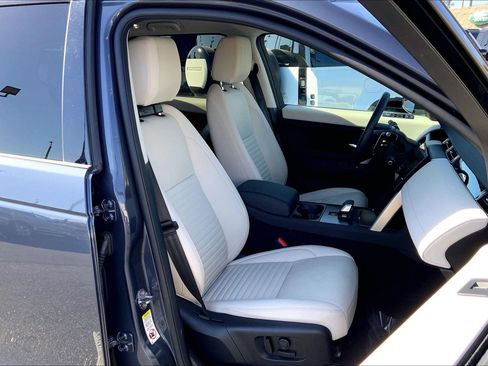 Certified 2024 Land Rover Discovery Sport S image 7