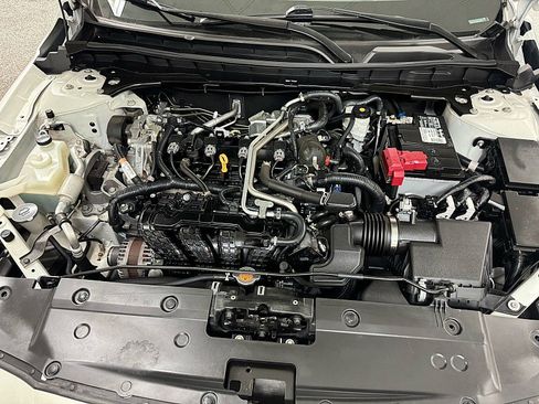 Used 2021 Nissan Altima 2.5 SV image 15