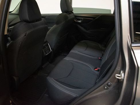 Used 2020 Subaru Forester Premium AWD/4WD image 22