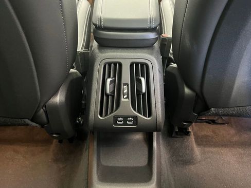 Certified 2025 BMW X1 xDrive28i image 9