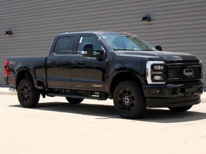New 2026 Ford F250 Lariat w/ Black Appearance Package