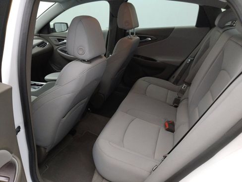 Used 2020 Chevrolet Malibu LS w/ Driver Confidence Package II image 18