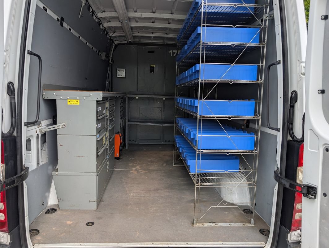 Used 2015 Mercedes-Benz Sprinter 2500 image 36
