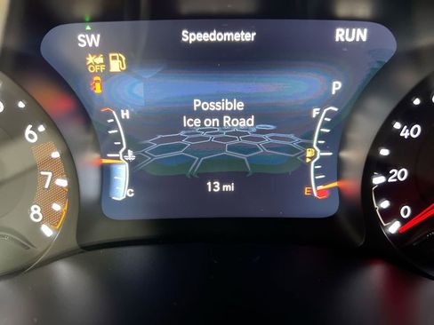 New 2026 Jeep Compass Limited image 13