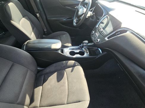Used 2021 Chevrolet Malibu LT FWD image 9