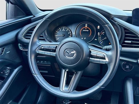 Used 2019 MAZDA MAZDA3 Hatchback w/ Preferred Package image 17