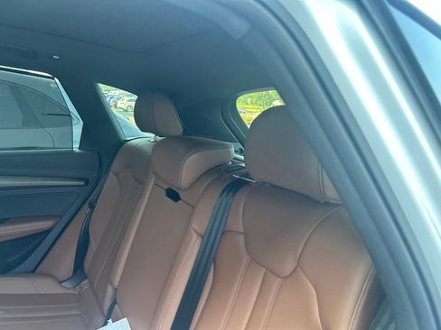Used 2023 Audi Q5 2.0T Premium Plus w/ Premium Plus Package AWD/4WD image 19