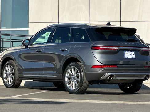 Used 2022 Lincoln Corsair FWD w/ Premium Package image 5