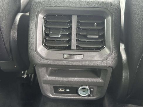 Used 2020 Volkswagen Tiguan SE w/ Panoramic Sunroof Package image 20